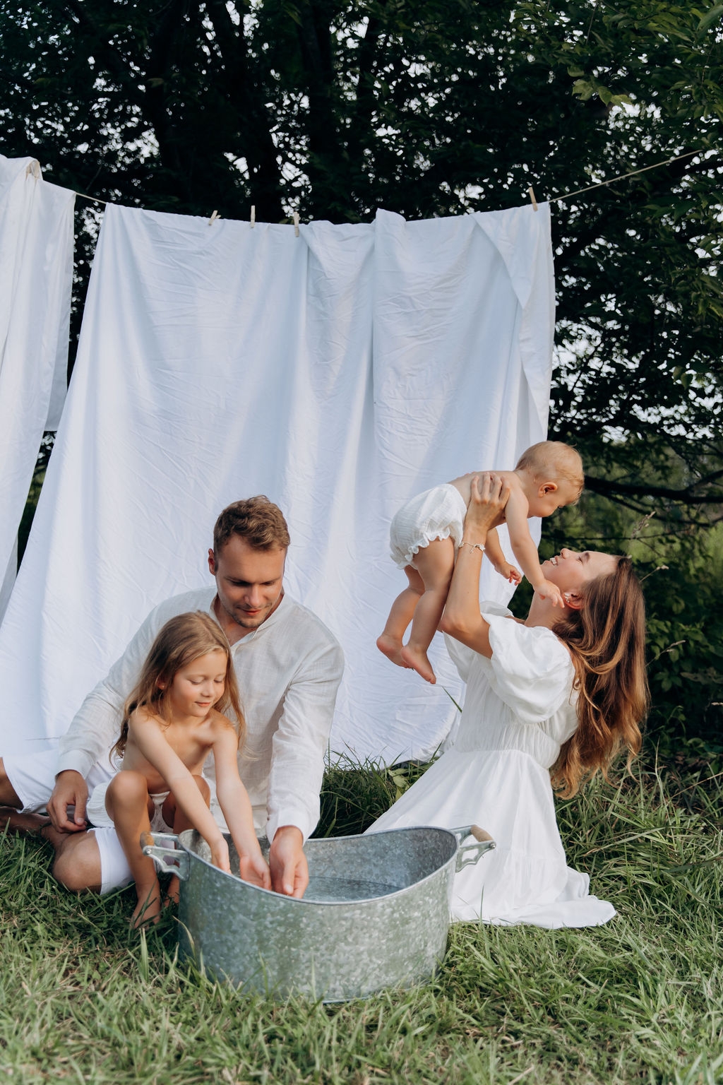 Family photoshoot outdoors in natural setting in Charlotte North Carolina